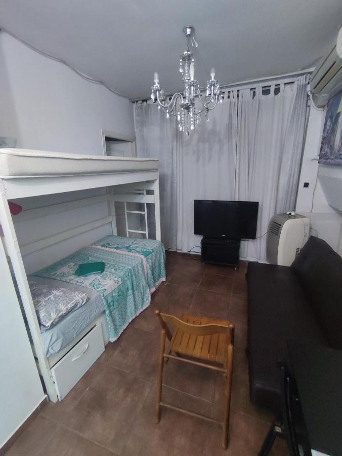 Апартаменти Nice Flat Within Walking Range To The Beach Барселона Екстер'єр фото