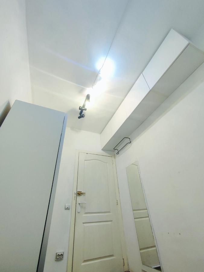 Апартаменти Nice Flat Within Walking Range To The Beach Барселона Екстер'єр фото