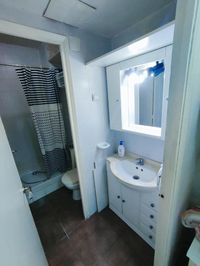 Апартаменти Nice Flat Within Walking Range To The Beach Барселона Екстер'єр фото